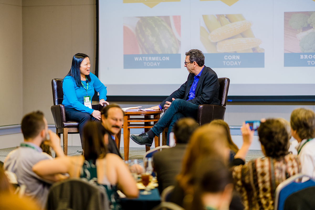 Stella Salvo, a geneticist and planet breeder from Bayer, talks with Sesno over lunch.